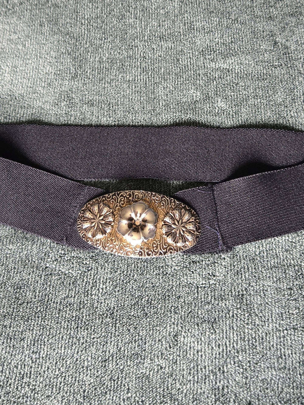 Vintage-Inspired Black Elastic Waist Belt with Floral Gold Buckle